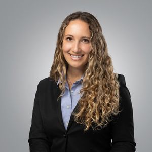 Alexandra Poloveneff Headshot